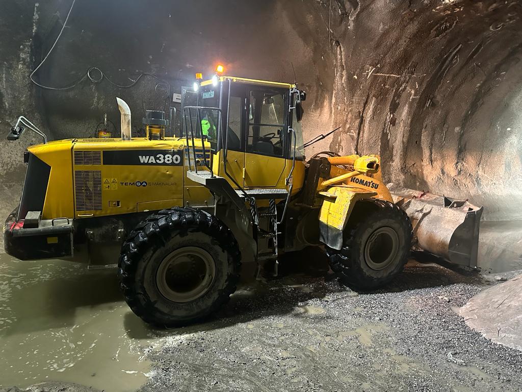 Operatörlü ve Operatörsüz İş Makinesi